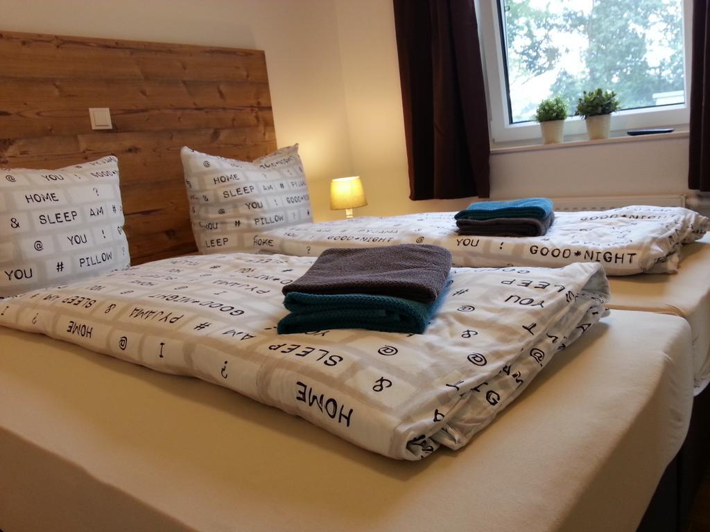 Ferienhaus Eichhoernchen Oberlangen Bagian luar foto